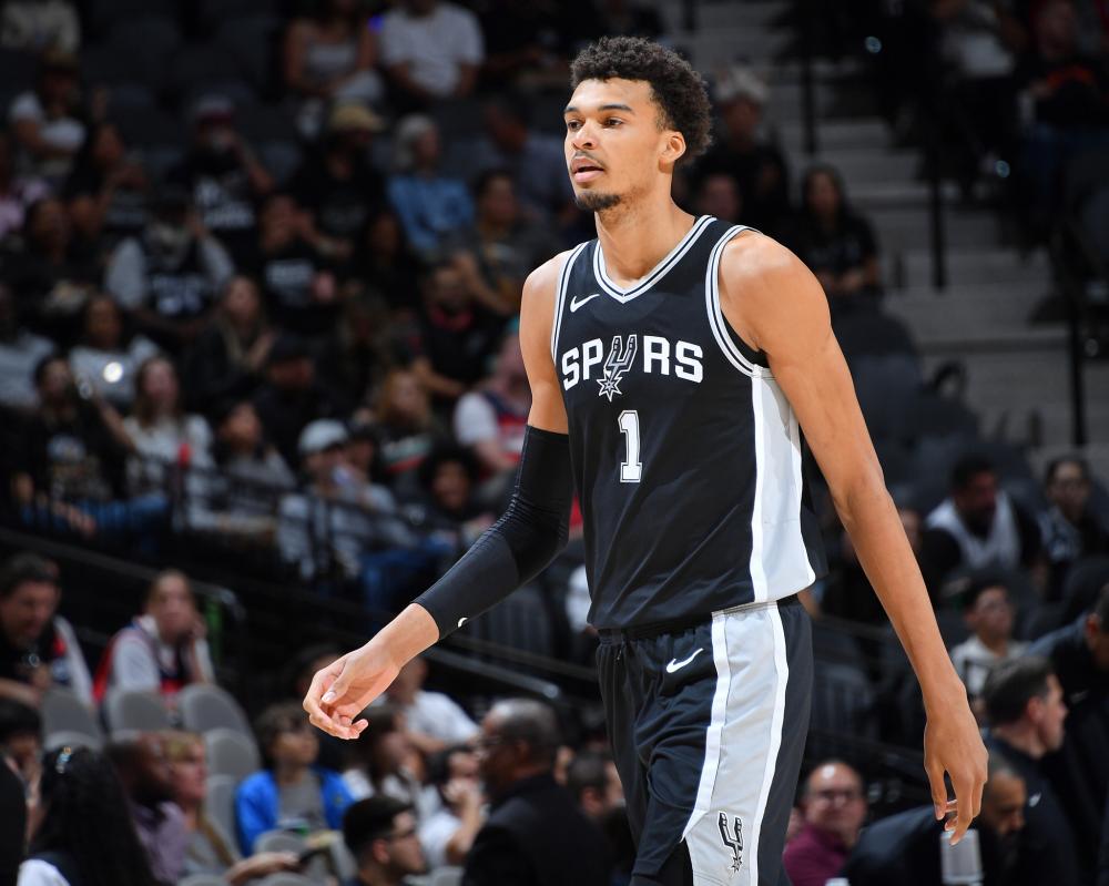 例如短传配 例如短传配