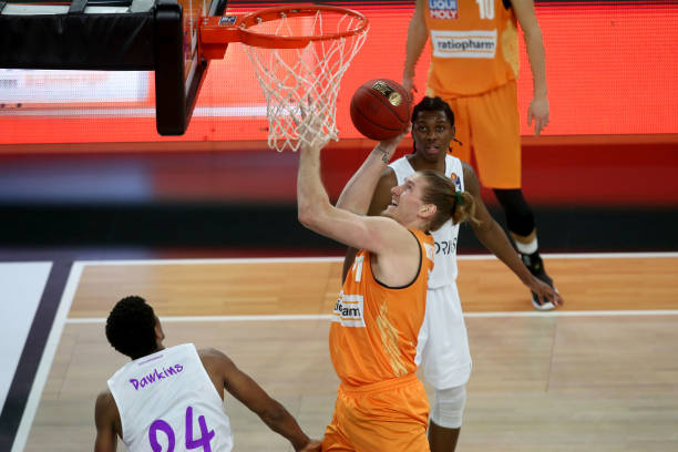 米兰对冬奥 米兰对冬奥