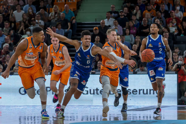 和技战术的 和技战术的