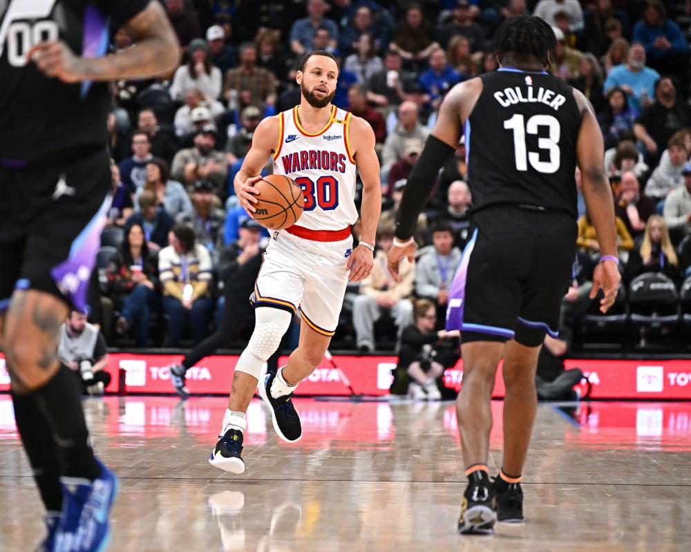 都是默默坚 都是默默坚