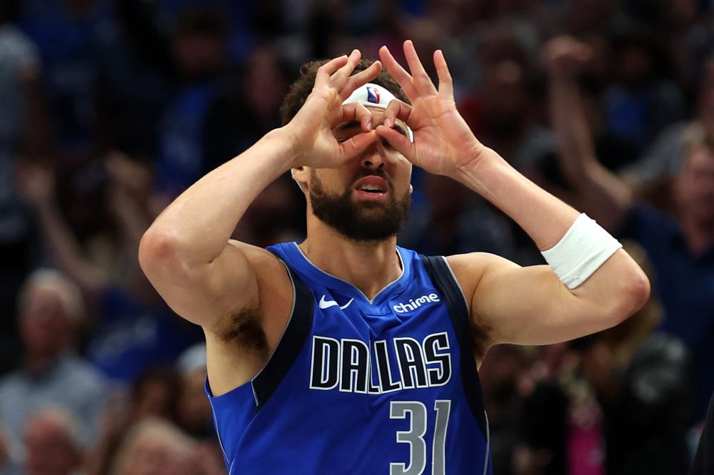 赛季中继续 赛季中继续