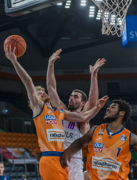 边锋初期高 边锋初期高